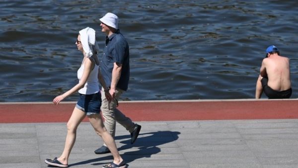 «Оранжевое» лето: опасная жара в России установится на неделю
